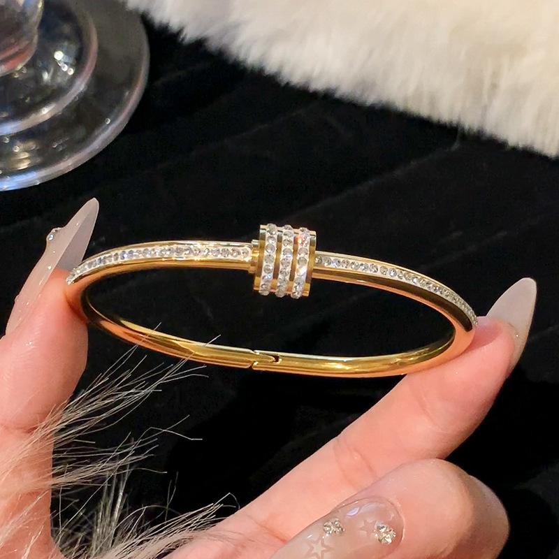 Round Bracelet