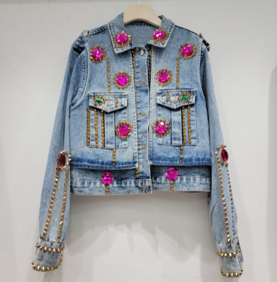 Trendy Women's Streetwear Denim Jacket with Pockets