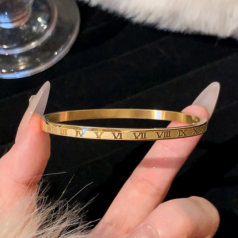 Round Bracelet